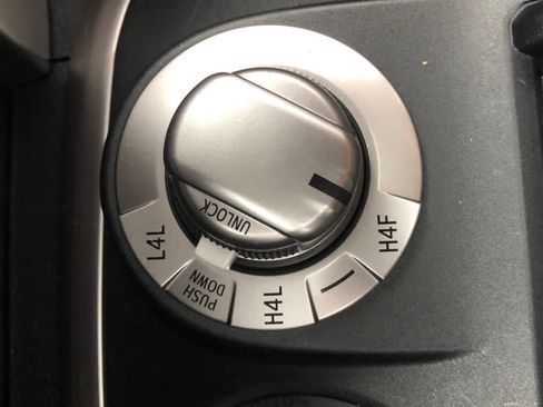 Used 2023 Toyota 4Runner Limited image 20