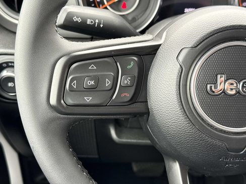 Used 2023 Jeep Wrangler Sport AWD/4WD image 8