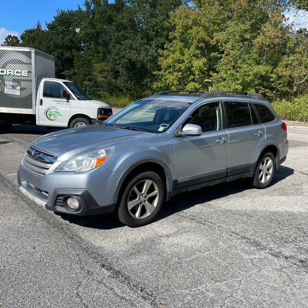 Used 2013 Subaru Outback 2.5i Limited AWD/4WD image 1