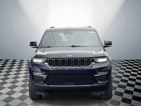 Used 2024 Jeep Grand Cherokee Limited image 2
