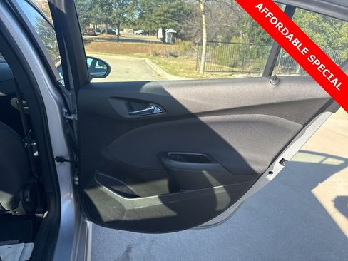 Used 2017 Chevrolet Cruze LT w/ Convenience Package image 12