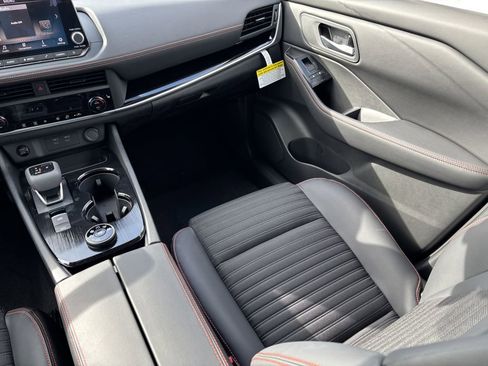 New 2026 Nissan Rogue SV AWD/4WD image 23