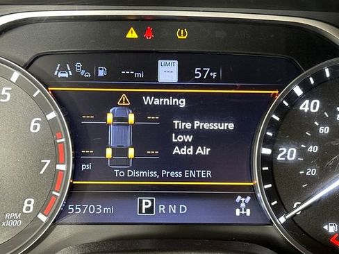 Used 2021 Nissan Titan SV w/ SV Convenience Package image 18