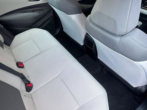 Used 2022 Toyota Corolla LE w/ Carpet Mat Package (TMS) FWD image 18