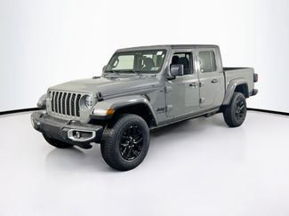 Used 2022 Jeep Gladiator Sport video 1