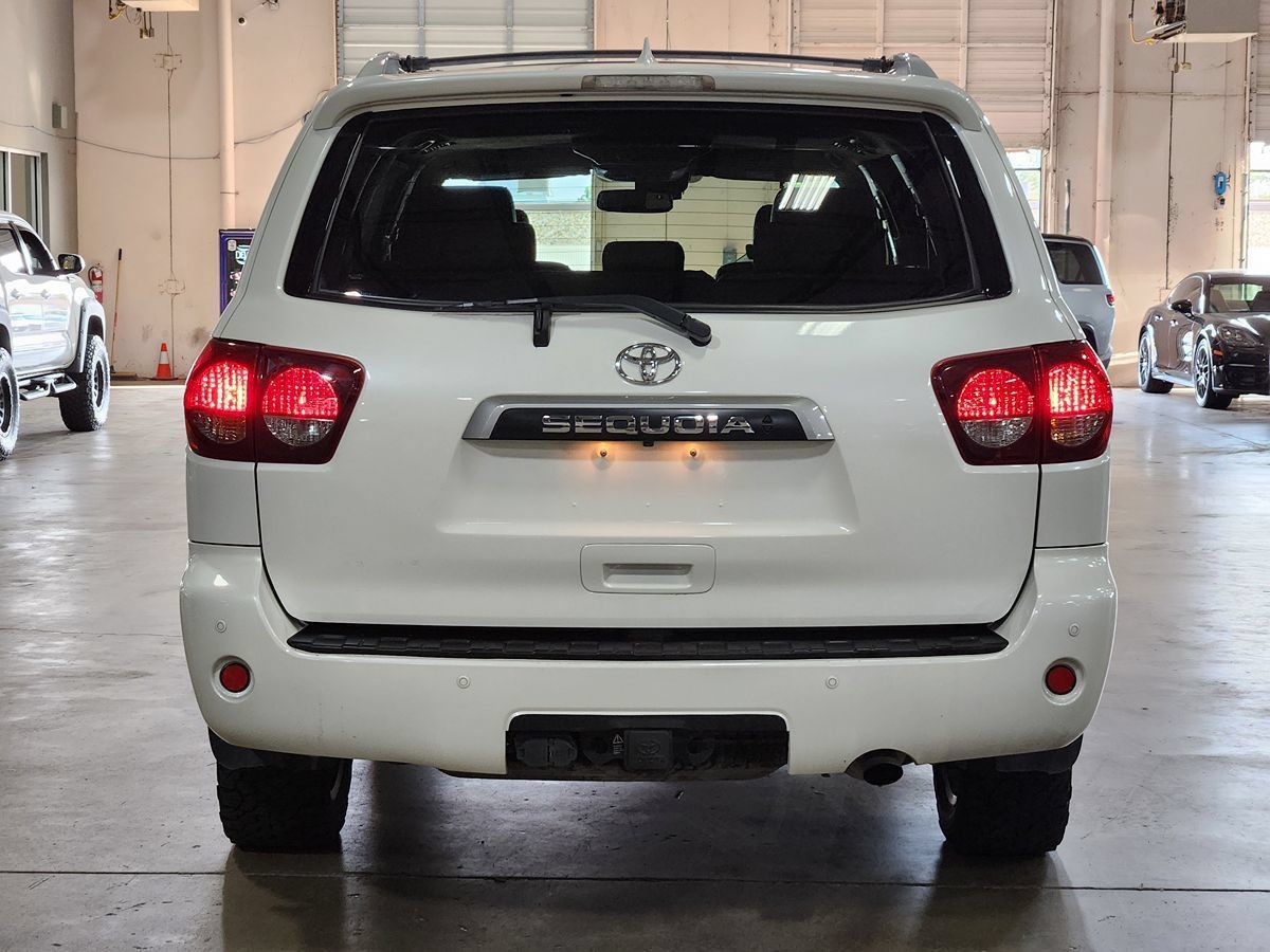 Used 2020 Toyota Sequoia Platinum RWD image 10