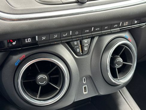 Used 2024 Chevrolet Blazer LT image 22