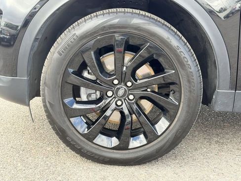 Used 2023 Land Rover Discovery Sport SE image 31