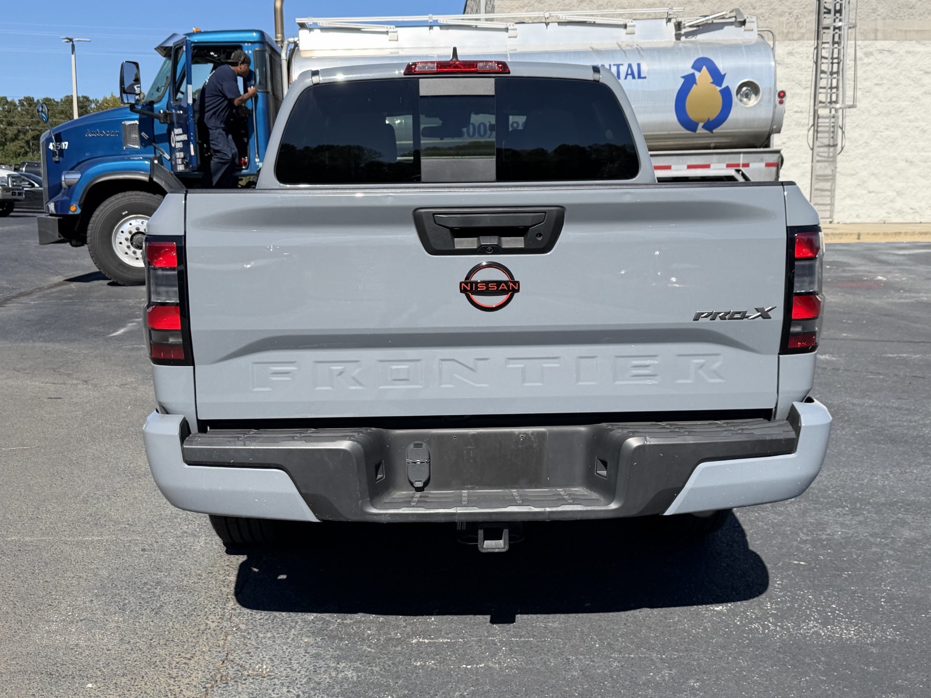 Used 2023 Nissan Frontier Pro-X w/ Tow Package RWD image 15