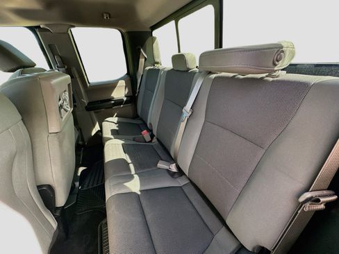 Used 2015 Ford F150 XL w/ Equipment Group 101A Mid AWD/4WD image 24