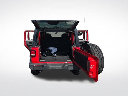 Used 2021 Jeep Wrangler Unlimited Sport AWD/4WD image 22