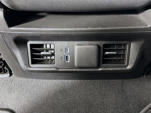 Used 2025 GMC Sierra 1500 SLT AWD/4WD image 28