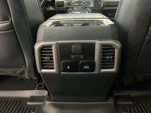 Used 2022 Ford F250 Platinum image 27