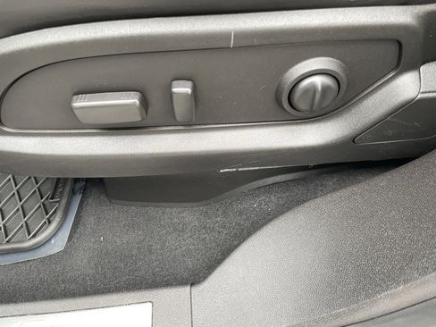 Used 2017 GMC Acadia Limited SLT image 13