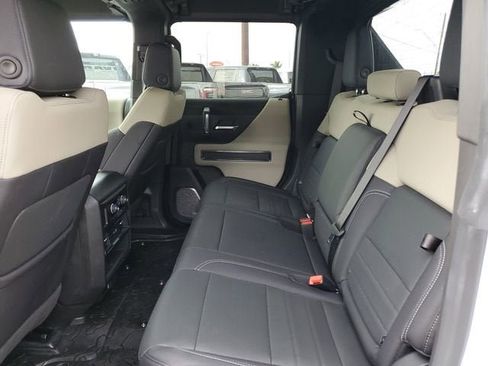 New 2026 GMC Hummer EV 4x4 Crew Cab image 12