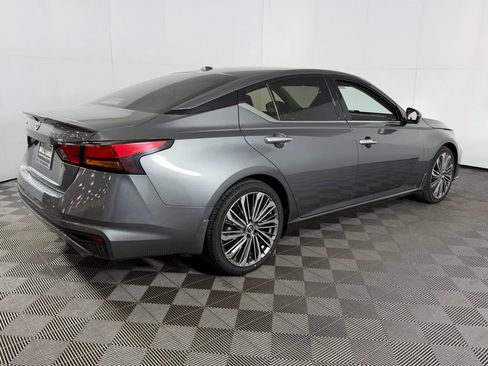 Used 2023 Nissan Altima 2.5 SL image 8