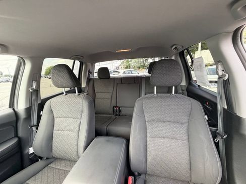 Used 2024 Honda Ridgeline Sport image 20