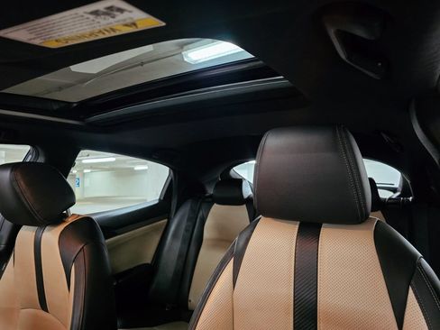 Used 2019 Honda Civic Sport Touring image 18