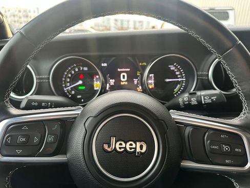 Used 2023 Jeep Wrangler Unlimited Sahara w/ Cold Weather Group image 11