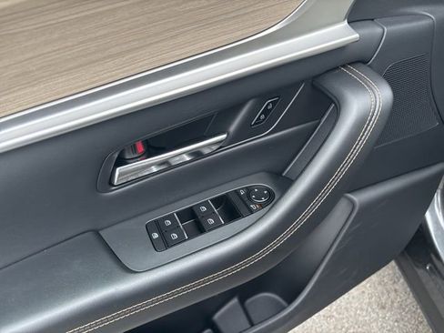 Used 2025 MAZDA CX-90 3.3 Turbo w/ Preferred Package image 45