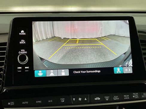 Used 2026 Honda Odyssey EX-L image 16