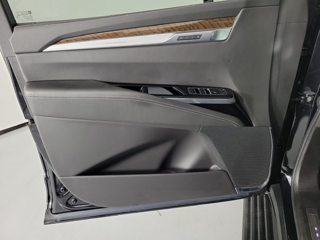 Used 2025 Cadillac Escalade Sport Platinum AWD/4WD image 21