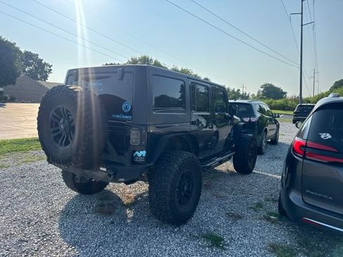 Used 2015 Jeep Wrangler Unlimited Sport w/ Quick Order Package 24S AWD/4WD image 5