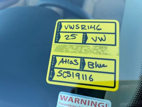 Used 2025 Volkswagen Atlas SE image 20