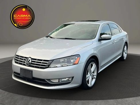 Used 2014 Volkswagen Passat TDI SE FWD image 1