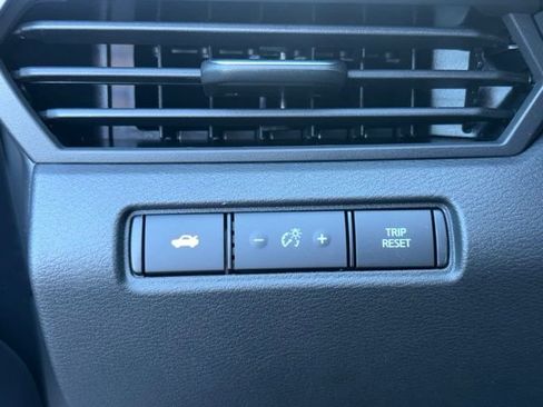 New 2026 Nissan Altima 2.5 SV FWD image 18