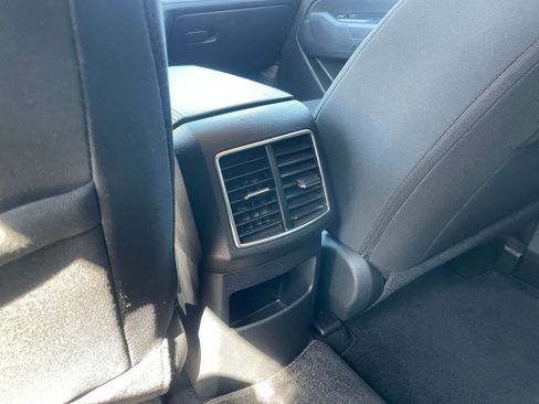 Used 2025 Kia Sportage LX image 22