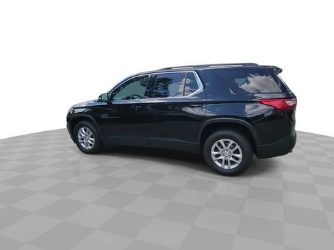 Used 2021 Chevrolet Traverse LT image 6