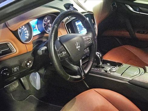 Used 2018 Maserati Ghibli RWD image 10