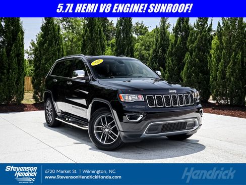 Used 2018 Jeep Grand Cherokee Limited AWD/4WD image 1