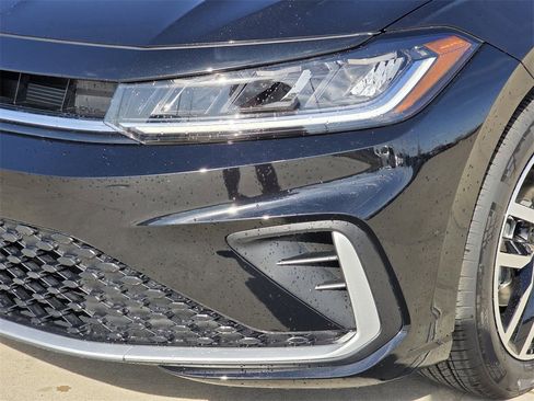 New 2026 Volkswagen Jetta SE image 6