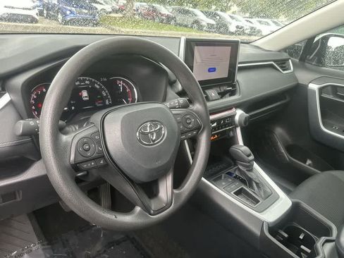 Used 2025 Toyota RAV4 LE FWD image 28