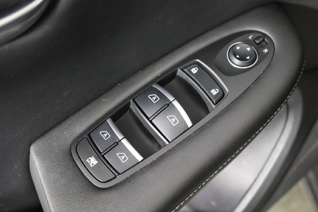 Used 2021 INFINITI QX50 Luxe AWD/4WD image 20