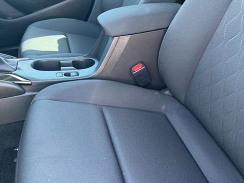 Used 2025 Toyota Corolla LE image 11