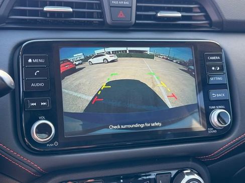 New 2025 Nissan Versa SR w/ Trunk Package image 23