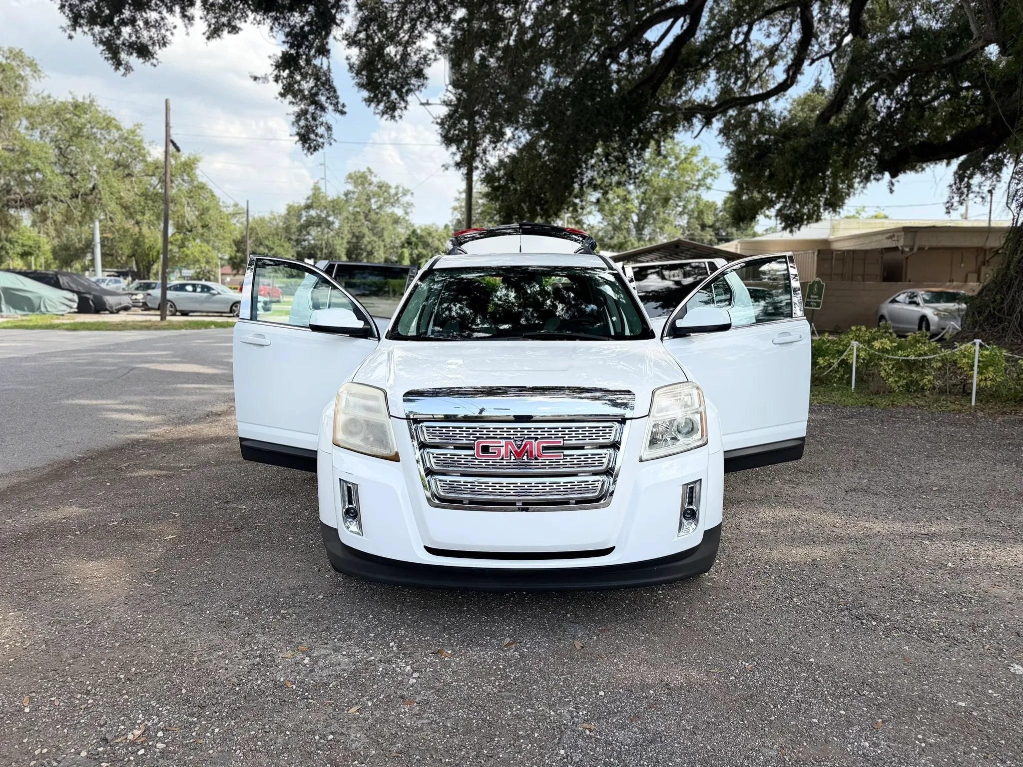 Used 2012 GMC Terrain SLE w/ Convenience Package FWD image 2