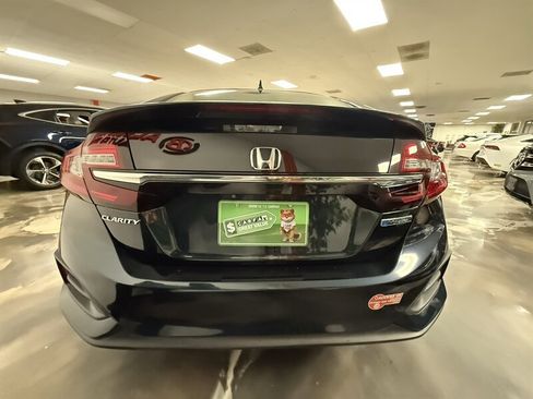 Used 2018 Honda Clarity Plug-In Hybrid image 4