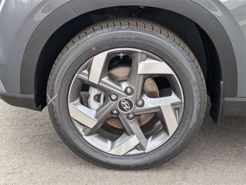 New 2025 Hyundai Venue Limited image 10