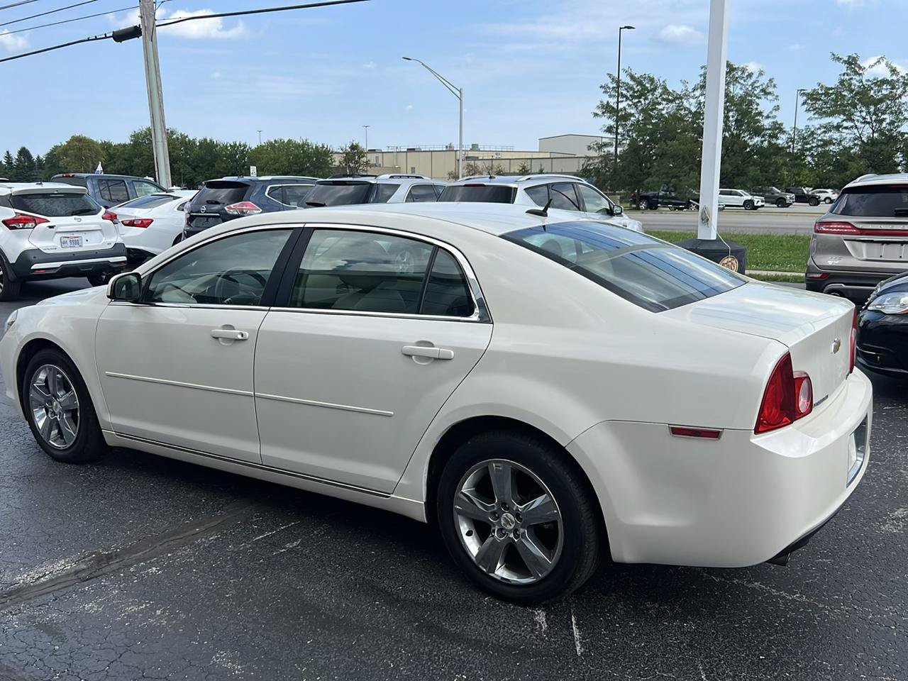Used 2011 Chevrolet Malibu LT FWD image 3