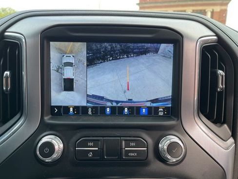Certified 2022 GMC Sierra 2500 SLT w/ SLT Premium Package AWD/4WD image 41