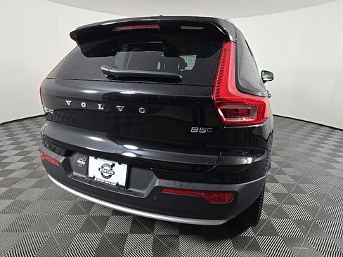 Certified 2024 Volvo XC40 B5 Plus w/ Protection Package Premier image 9