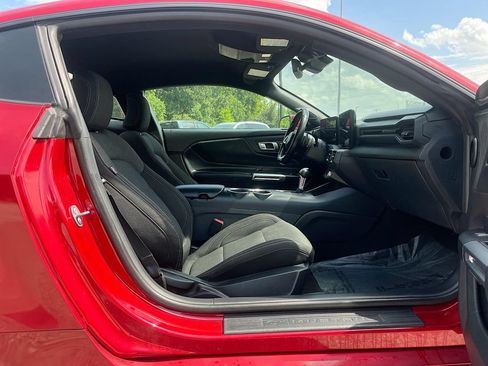 Used 2024 Ford Mustang GT RWD image 25