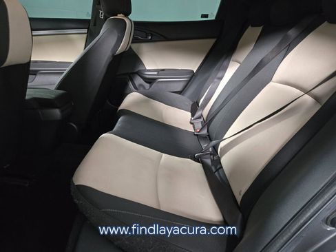 Used 2018 Honda Civic Sport image 13
