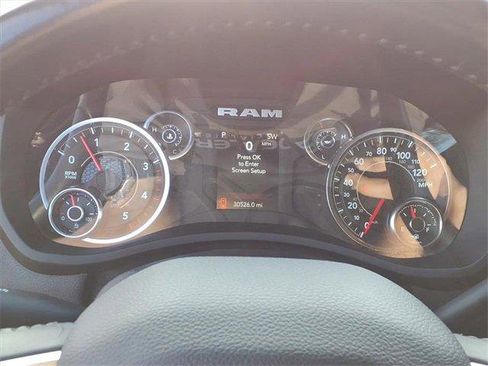 Used 2024 RAM 3500 Big Horn image 18