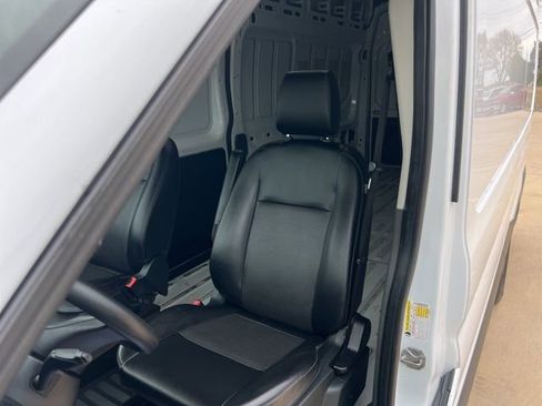 Used 2023 Ford Transit 250 148 High Roof Extended image 11