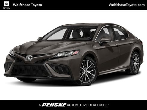 Used 2023 Toyota Camry SE image 1